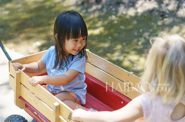 Zara 2014春夏童装“Brothers & Sisters”Lookbook