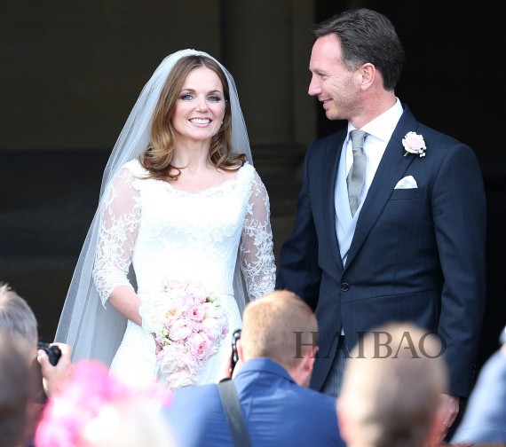 辣妹成员Geri Halliwell身着Phillipa Lepley婚纱举办婚礼