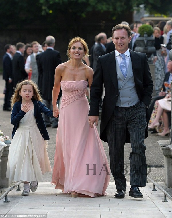 辣妹成员Geri Halliwell身着Phillipa Lepley婚纱举办婚礼